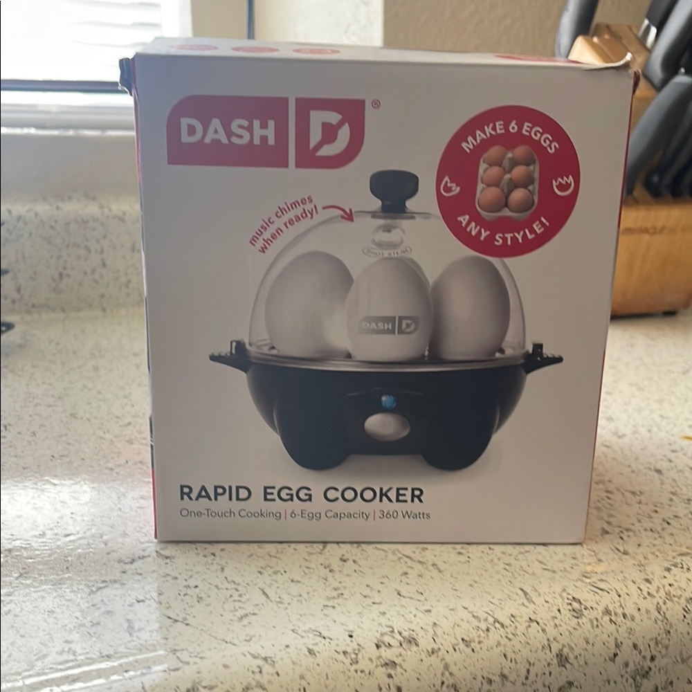 Dash Rapid Egg Cooker